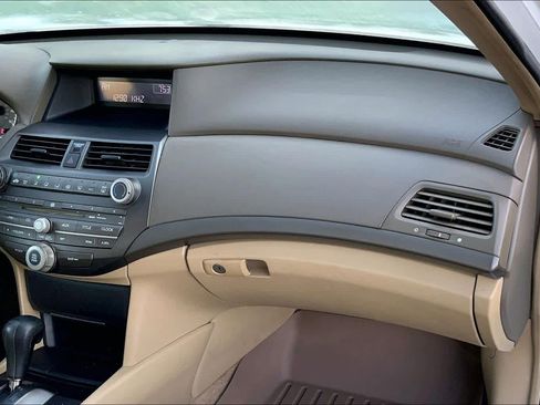 Used 2008 Honda Accord LX-P image 17