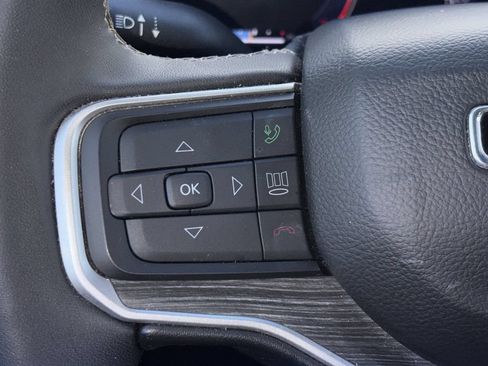 Used 2024 Jeep Wagoneer Series II w/ Flexible Seating Group RWD image 13