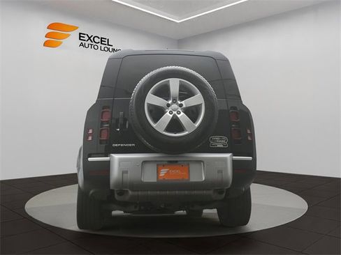 Used 2024 Land Rover Defender 130 S image 52