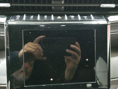 Used 2024 Jeep Grand Cherokee Altitude image 14