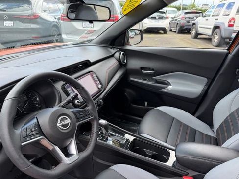 Used 2024 Nissan Kicks SR FWD image 11