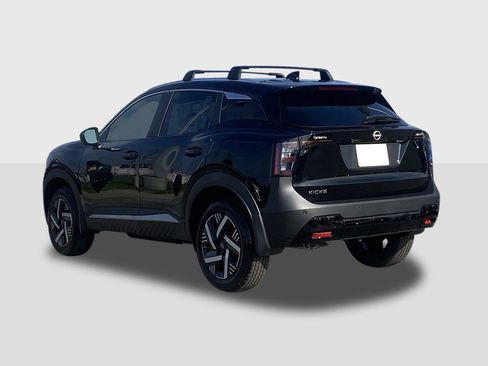 New 2026 Nissan Kicks SV image 2