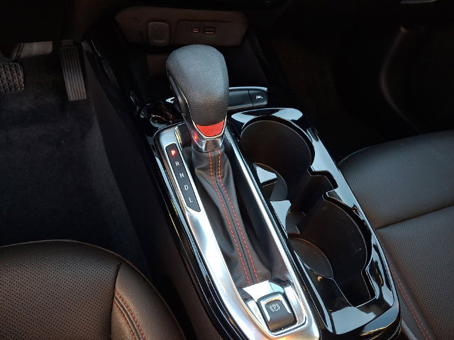 Used 2024 Chevrolet Trax RS FWD image 24