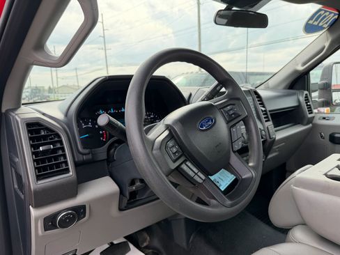 Used 2022 Ford F250 XL w/ Power Equipment Group image 12
