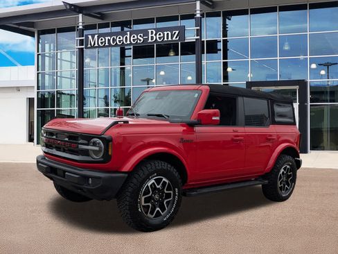 Used 2023 Ford Bronco Outer Banks image 1