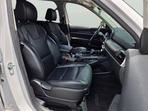 Certified 2023 Kia Telluride S FWD image 16