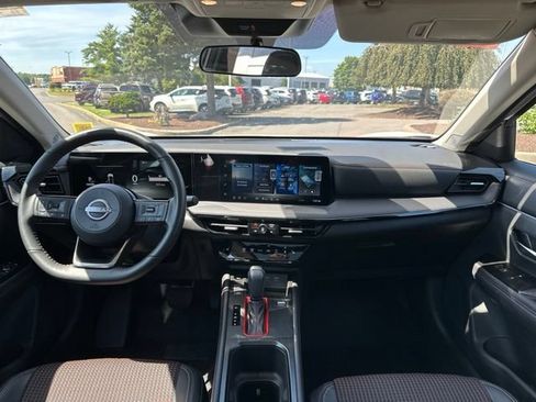 Used 2026 Nissan Kicks SR w/ SR Premium Package AWD/4WD image 17