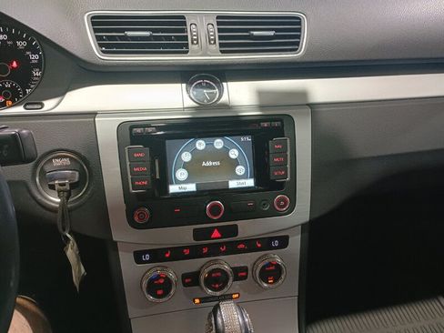 Used 2014 Volkswagen CC Sport FWD image 27