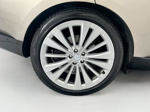 Certified 2023 Land Rover Range Rover First Edition AWD/4WD image 32