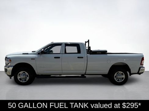 Used 2022 RAM 3500 Tradesman w/ Chrome Appearance Group AWD/4WD image 7