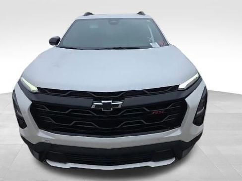 Used 2025 Chevrolet Equinox RS w/ Convenience Package III image 8