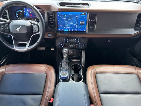 Used 2024 Ford Bronco Outer Banks AWD/4WD image 13