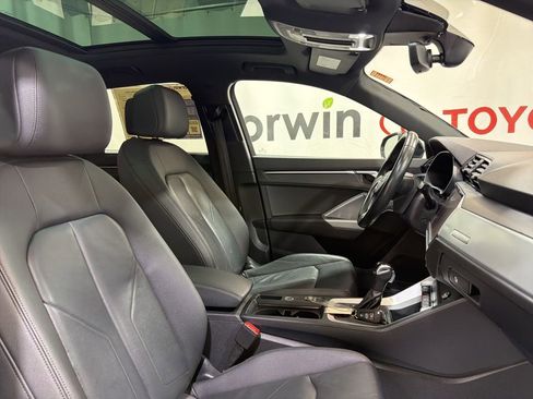 Used 2021 Audi Q3 2.0T Premium image 12