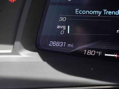 Used 2020 Chevrolet Corvette Stingray Preferred Cpe w/ 2LT Preferred Equipment Group RWD image 17