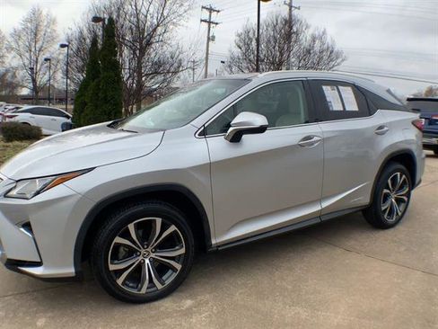 Used 2018 Lexus RX 450h AWD image 4