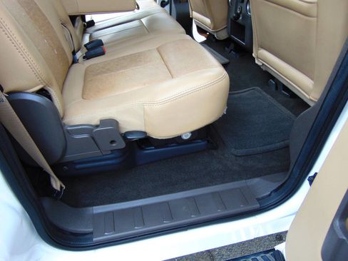 Used 2011 Ford F250 Lariat w/ Lariat Ultimate Pkg image 15