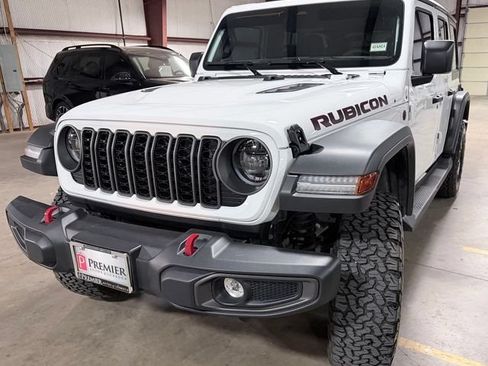 Used 2026 Jeep Wrangler Unlimited Rubicon AWD/4WD image 7