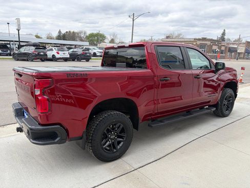 Used 2021 Chevrolet Silverado 1500 LT Trail Boss w/ LT Trail Boss Premium Package AWD/4WD image 5