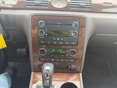 Used 2008 Ford Taurus Limited image 17