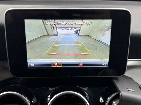 Used 2017 Mercedes-Benz GLC 300 4MATIC image 15