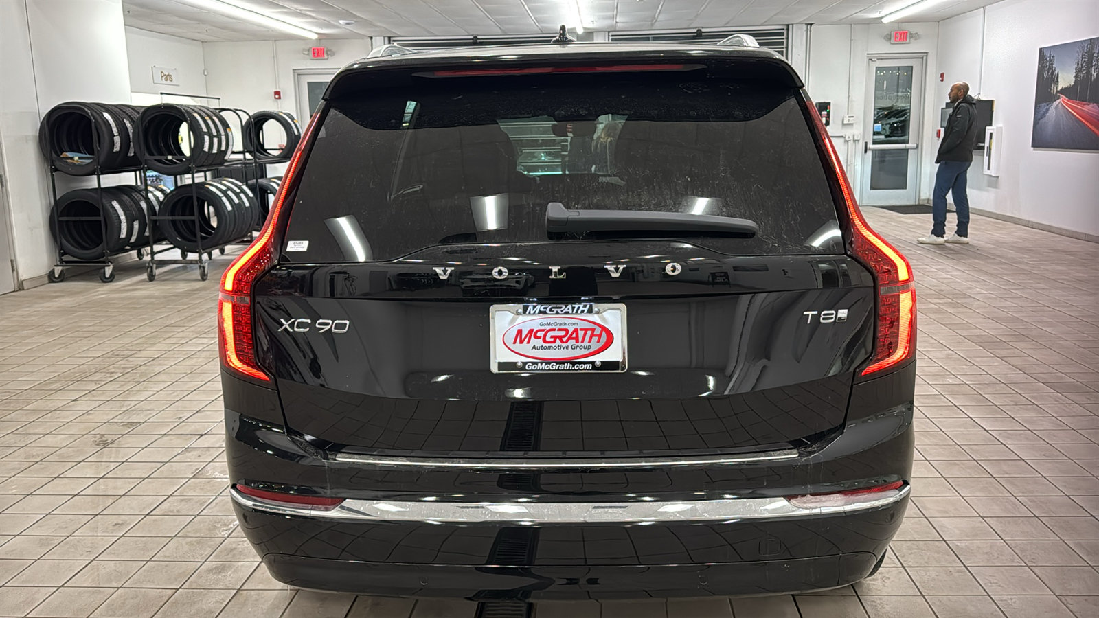 New 2026 Volvo XC90 T8 Plus w/ Protection Package Premier AWD/4WD image 6
