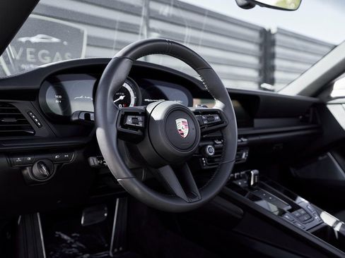 Used 2024 Porsche 911 Carrera GTS w/ Premium Package image 32