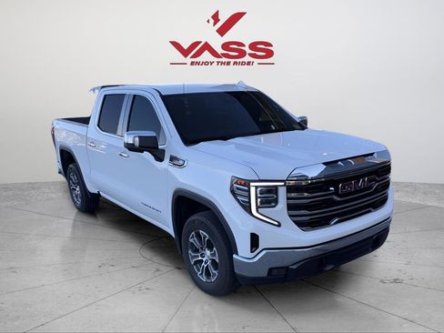 Used 2025 GMC Sierra 1500 SLT AWD/4WD image 7