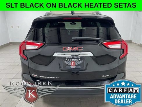 Used 2024 GMC Terrain SLT AWD/4WD image 5