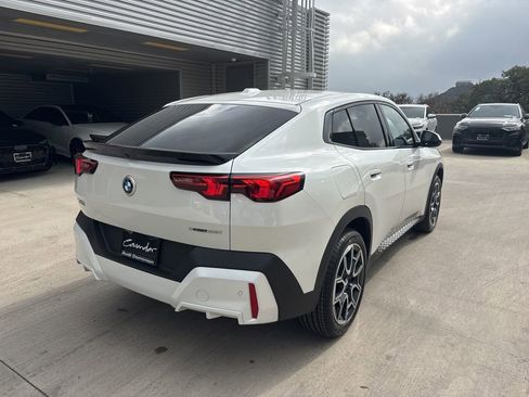 Used 2025 BMW X2 xDrive28i w/ Convenience Package image 6