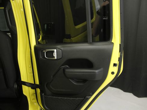 Used 2022 Jeep Wrangler Unlimited Sport image 27