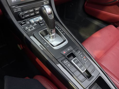 Certified 2019 Porsche 911 Turbo image 27