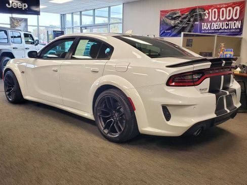 Used 2020 Dodge Charger Scat Pack image 4