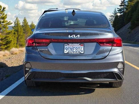 Used 2023 Kia Forte LXS image 6