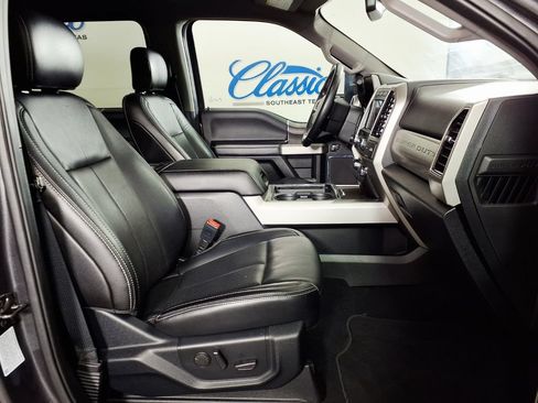 Used 2020 Ford F350 Lariat w/ Lariat Ultimate Package AWD/4WD image 11