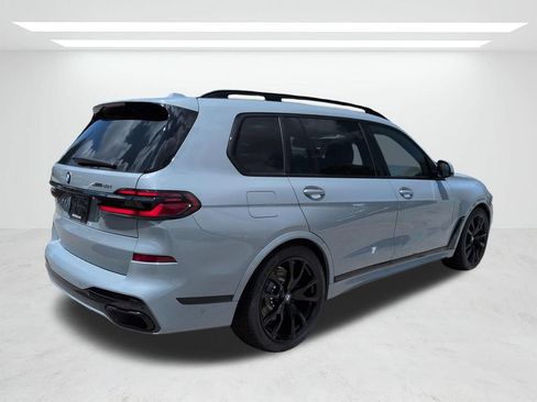 New 2027 BMW X7 xDrive40i w/ M Sport Package AWD/4WD image 4