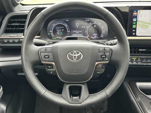 Used 2025 Toyota Crown Signia w/ Advanced Technology Package AWD/4WD image 43