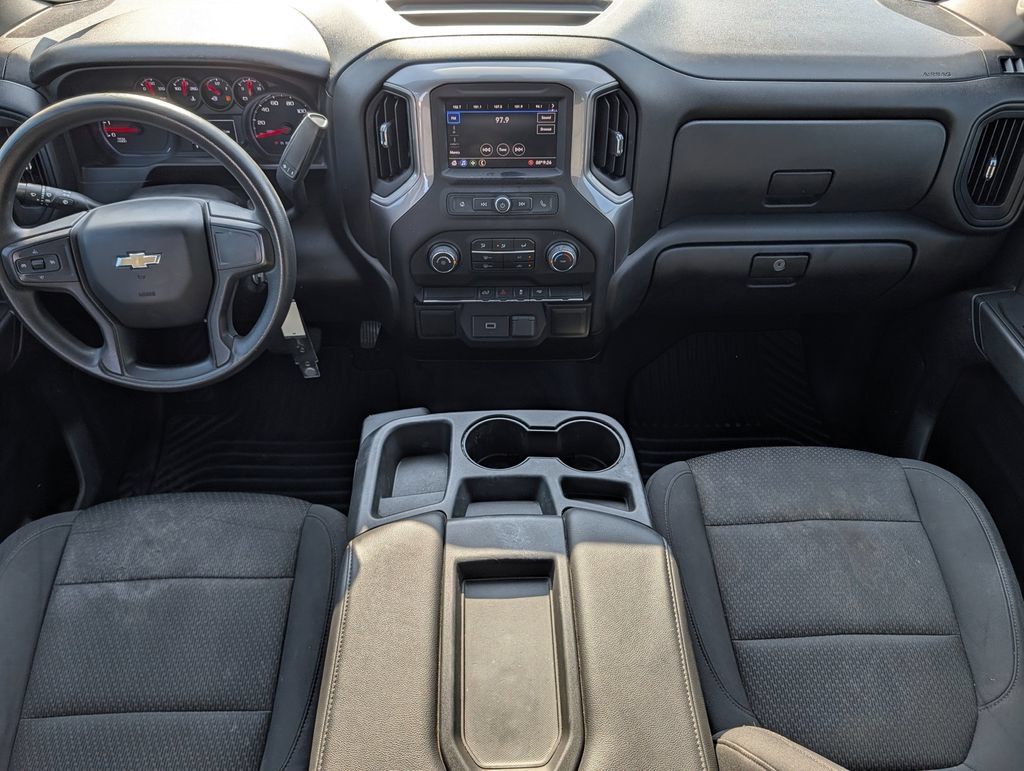 Used 2020 Chevrolet Silverado 1500 Custom w/ Custom Value Package RWD image 11