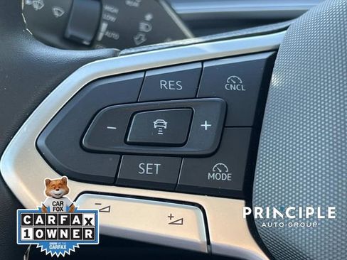 Used 2025 Volkswagen Tiguan SE w/ Panoramic Sunroof Package AWD/4WD image 20