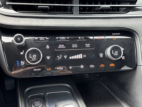 Used 2022 INFINITI QX60 Sensory w/ Vision Package FWD image 32