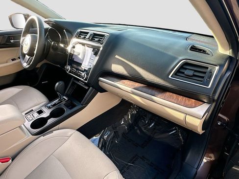 Used 2019 Subaru Outback 2.5i Limited w/ Popular Package #2 image 30