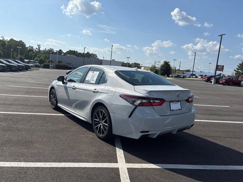 Used 2024 Toyota Camry SE FWD image 26