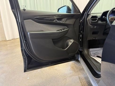 Used 2024 Chevrolet TrailBlazer LT w/ Convenience Package FWD image 14