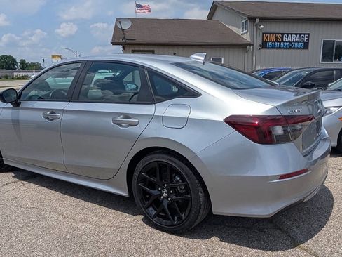 Used 2025 Honda Civic Sport Touring image 3