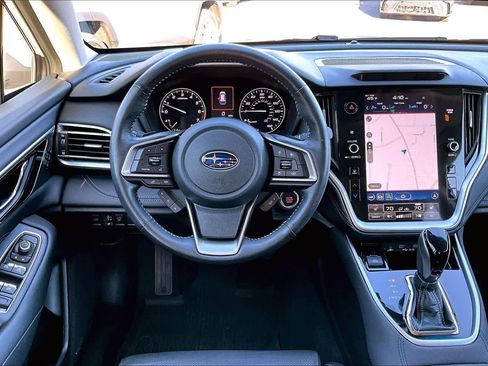 Used 2022 Subaru Outback Limited image 5