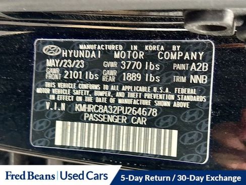 Used 2023 Hyundai Venue SEL image 33