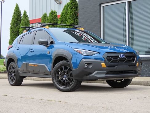 Used 2025 Subaru Crosstrek 2.5i Wilderness AWD/4WD image 2
