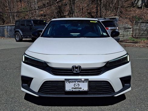 Used 2022 Honda Civic Sport image 2