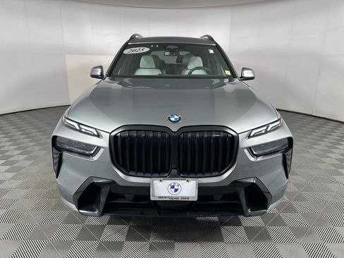 Certified 2025 BMW X7 xDrive40i w/ Executive Package AWD/4WD image 4