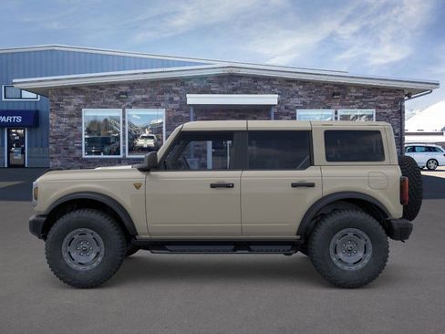 New 2025 Ford Bronco Badlands w/ Sasquatch Package image 3