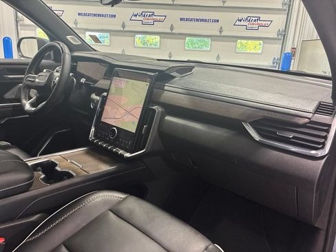 Used 2024 GMC Acadia Denali w/ Super Cruise Package FWD image 45